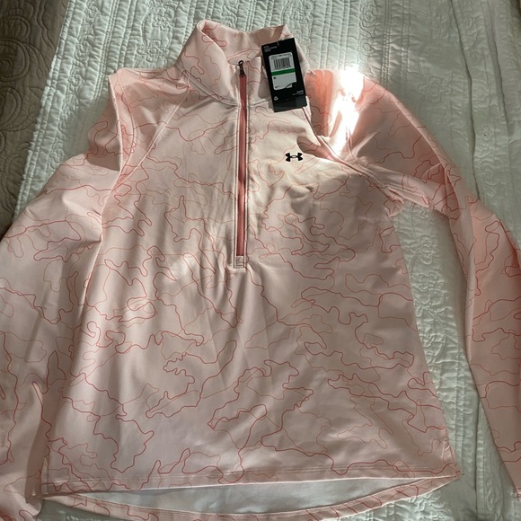 Under Armour Other - Under Armour pullover